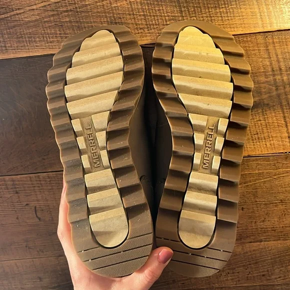 Merrell Alpine Chelsea Boots Women’s 9 - Picture 9 of 10